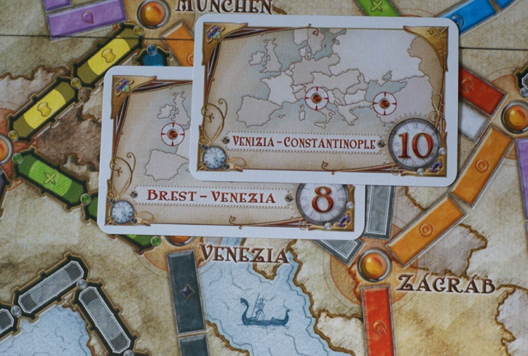 Ticket to Ride 1910 Guide Dice n Board